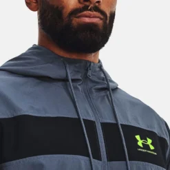 Under Armour Men's UA Sportstyle Windbreaker Jacket Downpour Grey / Black / Lime Surge -Sports Clothing Store v5 1361621 044 collar
